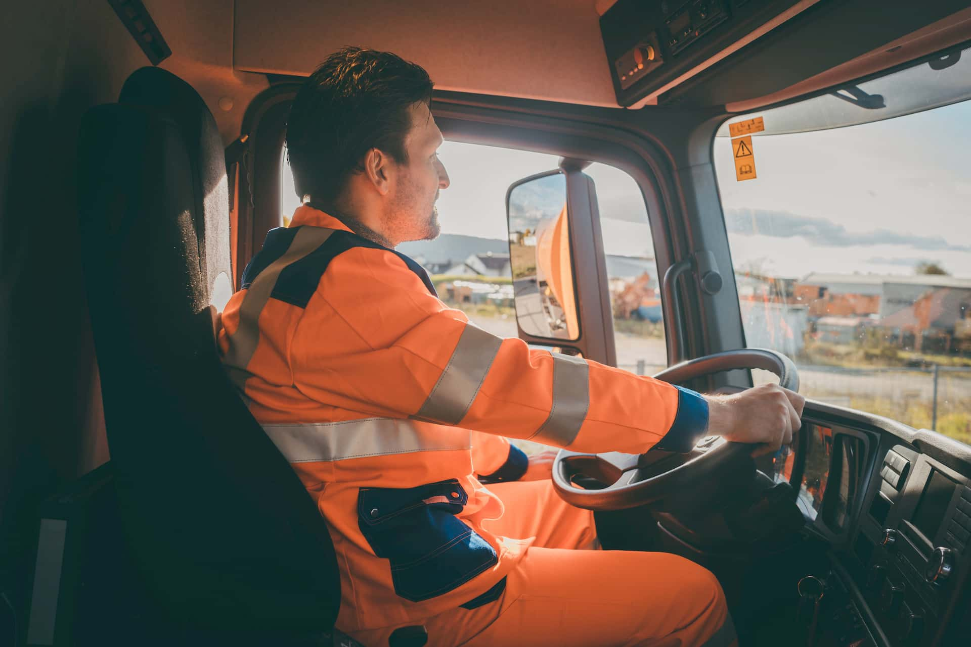 homme conducteur vêtement sécurité